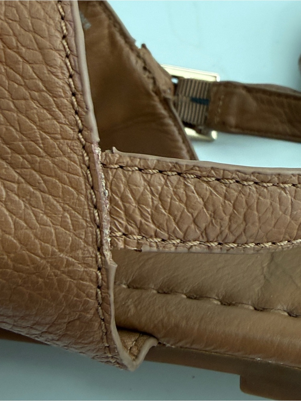 Tory Burch Bryce flat size 9 Brown Leather T-Strap Sandals with Gold Logo - Picture 12 of 14
